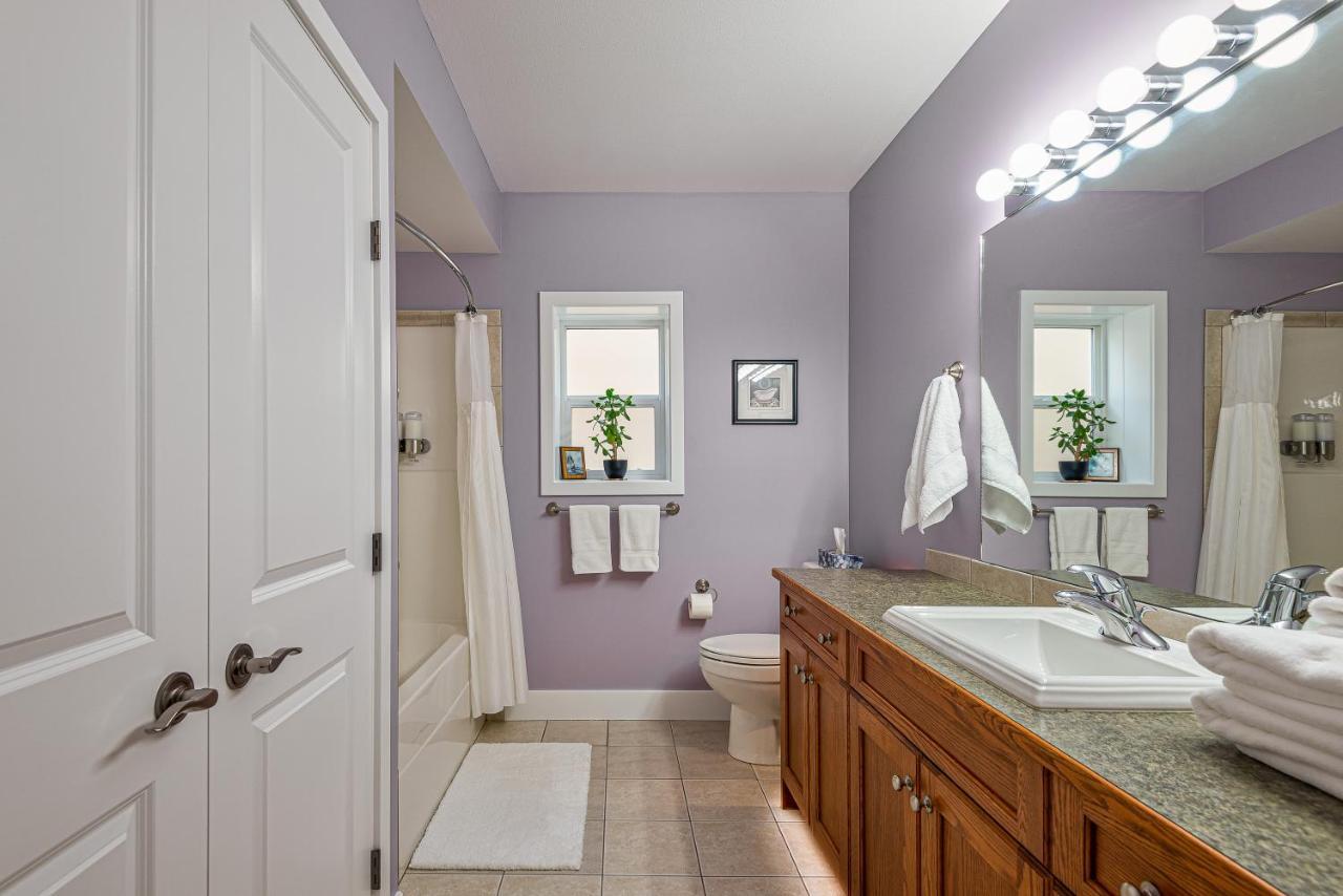 Adela'S Bed And Breakfast West Kelowna Buitenkant foto